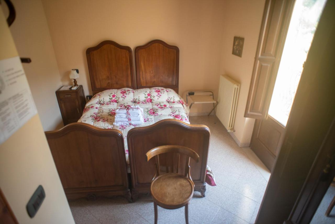 La Ginestra Hotel Castel San Lorenzo Kültér fotó
