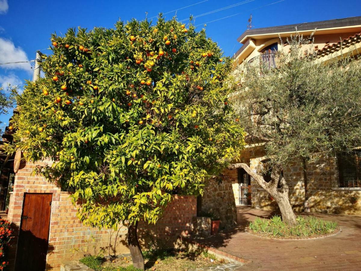 La Ginestra Hotel Castel San Lorenzo Kültér fotó
