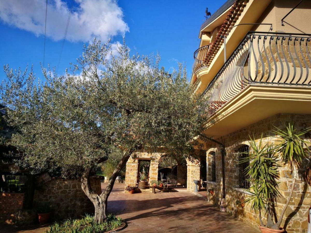 La Ginestra Hotel Castel San Lorenzo Kültér fotó